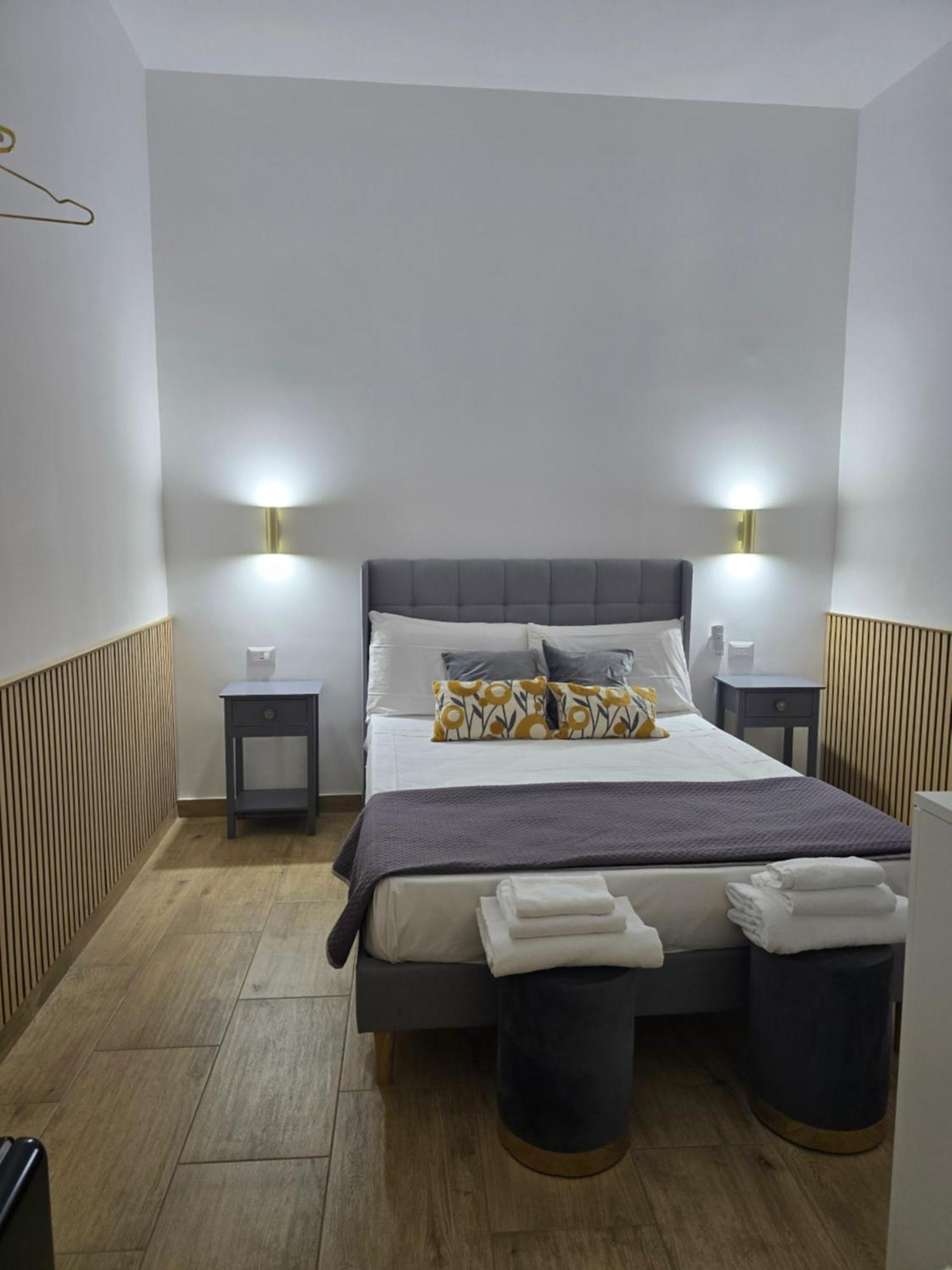 Ventre Luxury Rooms Napoli Eksteriør billede